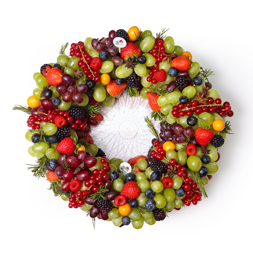 Festive Green Fruit Wreath Platter (36 Cm)